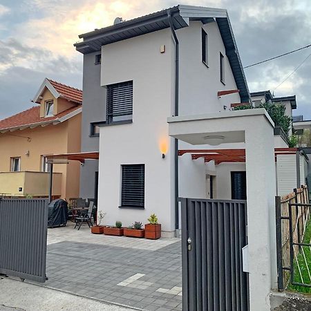 Apartment Maksimir Yard Zagreb Eksteriør billede