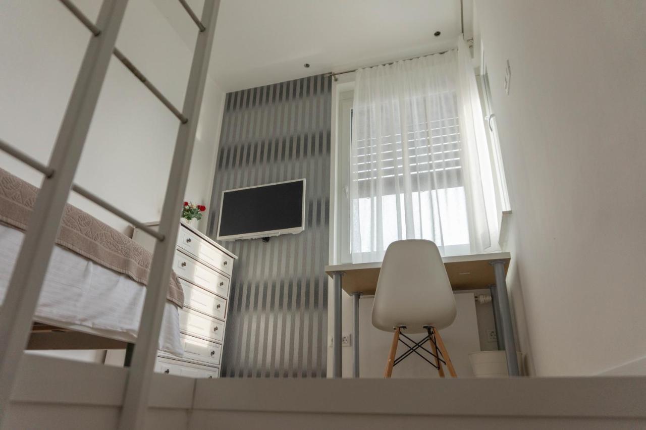 Apartment Maksimir Yard Zagreb Eksteriør billede